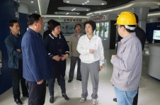 白銀市委書(shū)記蘇君來(lái)我公司調研指導企業(yè)經(jīng)濟運行